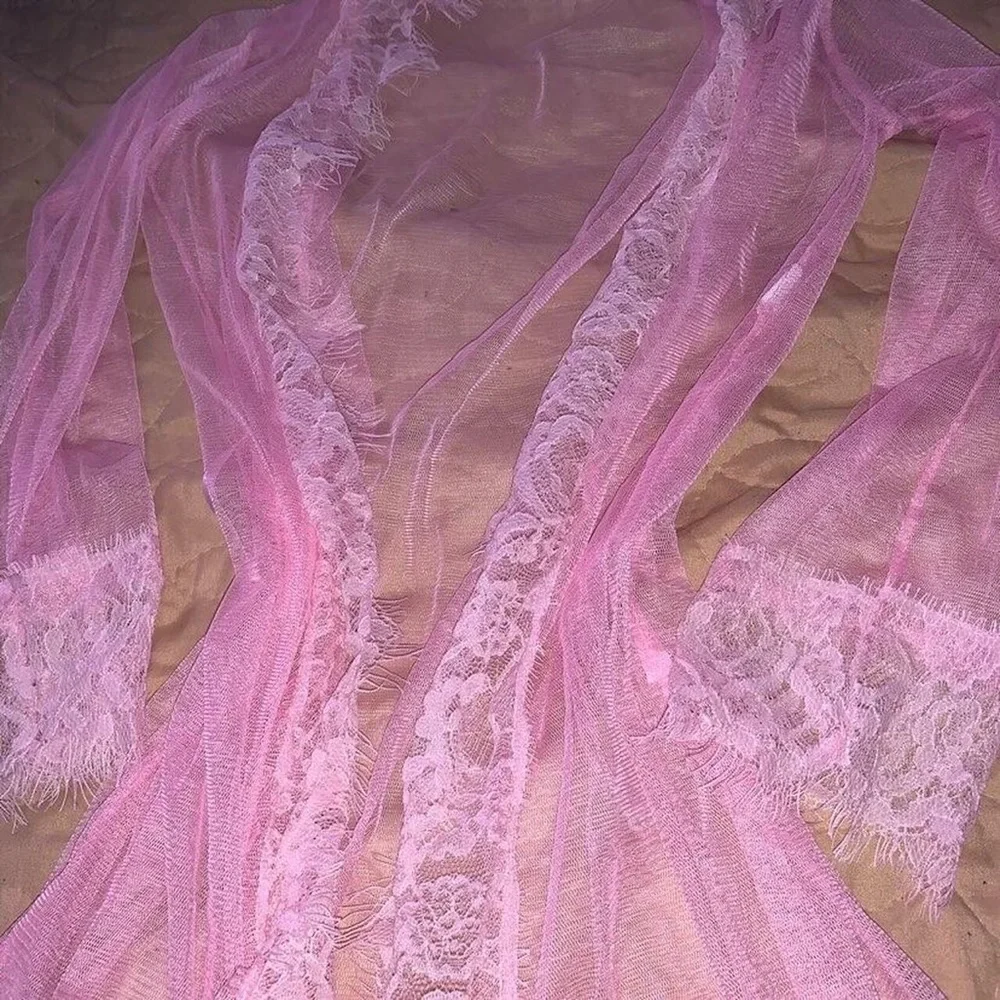LIGHT PINK VINTAGE LACE ROBE - Picture 2 of 4